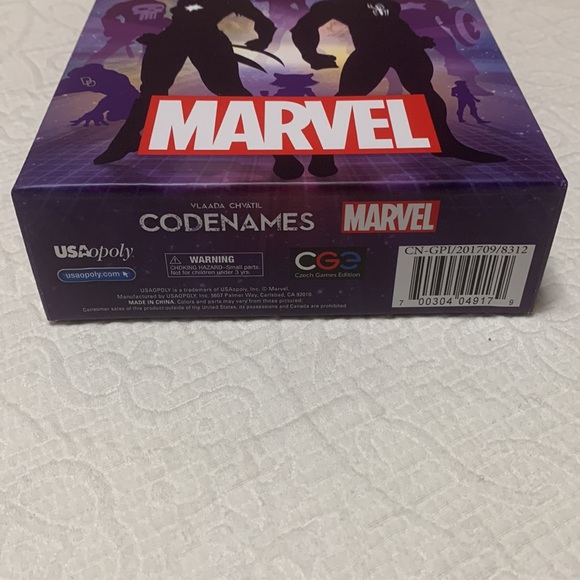 Codenames Marvel Game by USAopoly - Picture 13 of 13